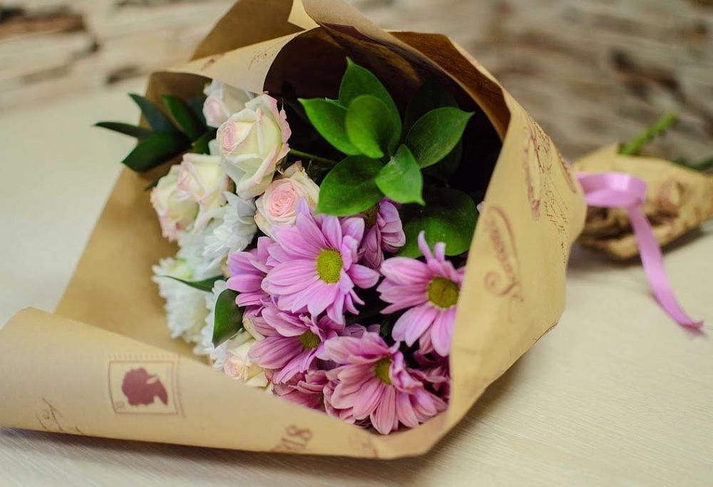 Букет цветов из: Розы и Хризантемы в Самусе