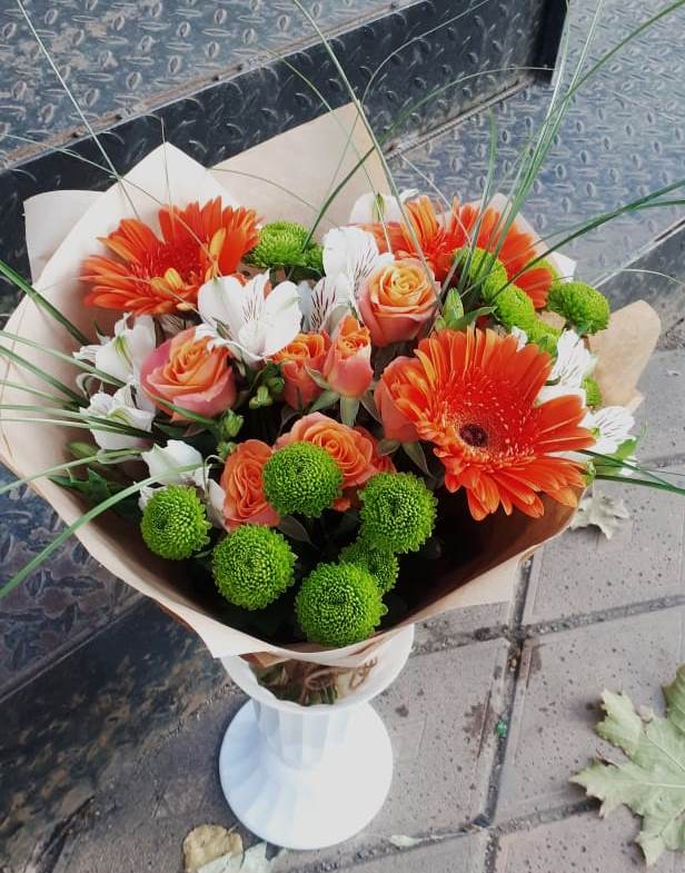 Букет цветов из: Герберы, Хризантемы, Альстромерии и Розы в Самусе
