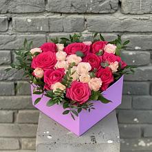 Цветочная композиция из Розы в коробке в Самусе