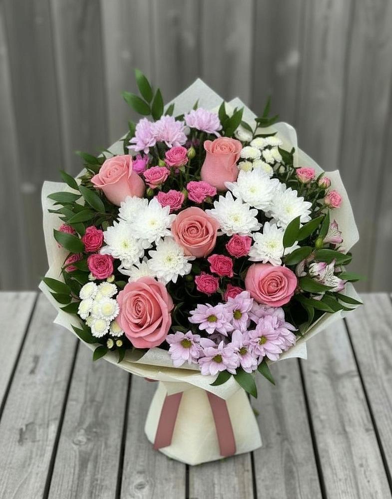 Букет цветов из: Альстромерии, Гвоздики, Розы и Хризантемы в Самусе