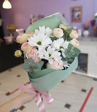 Букет цветов из:  Хризантемы и Розы в Самусе