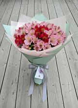 Букет цветов из:  Альстромерии #REPLACE_PRED# Самусе