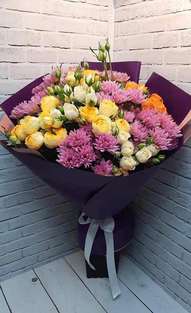 Букет цветов из: Хризантемы и Розы в Самусе