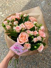Букет цветов из:  Розы #REPLACE_PRED# Самусе