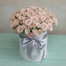 Цветочная композиция из Розы в шляпной коробке в Самусе