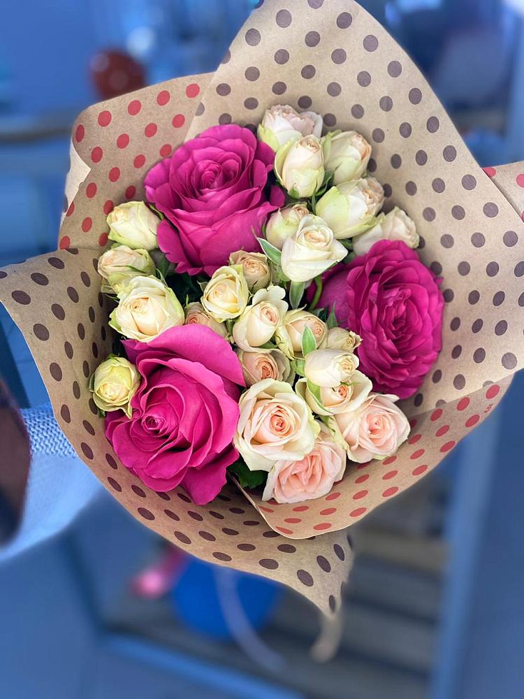 Букет цветов из: Розы в Самусе