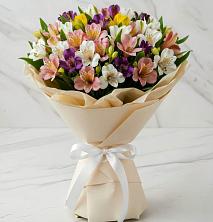 Букет цветов из:  Альстромерии в Самусе