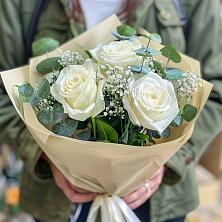 Букет цветов из:  Розы в Самусе