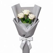 Букет 3 белые розы в Самусе