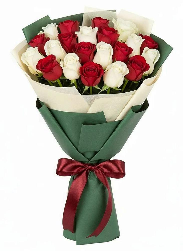 Букет Микс из красных и белых роз в Самусе