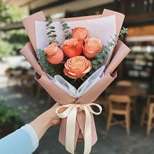 Букет цветов из:  Розы в Самусе