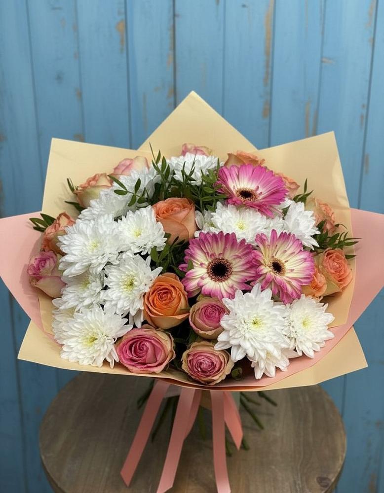 Букет цветов из: Розы, Герберы и Хризантемы в Самусе