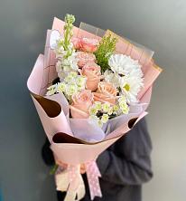 Букет цветов из:  Хризантемы и Розы в Самусе