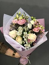 Букет цветов из:  Альстромерии, Розы и Лизиантусы #REPLACE_PRED# Самусе
