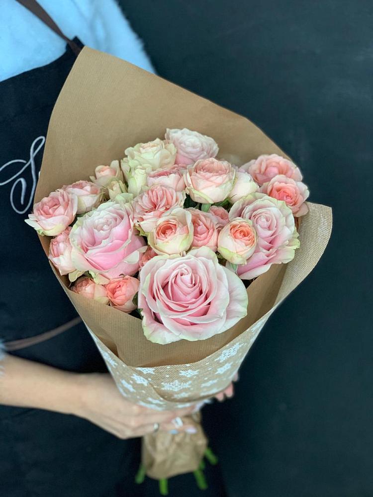 Букет цветов из: Хризантемы и Розы в Самусе