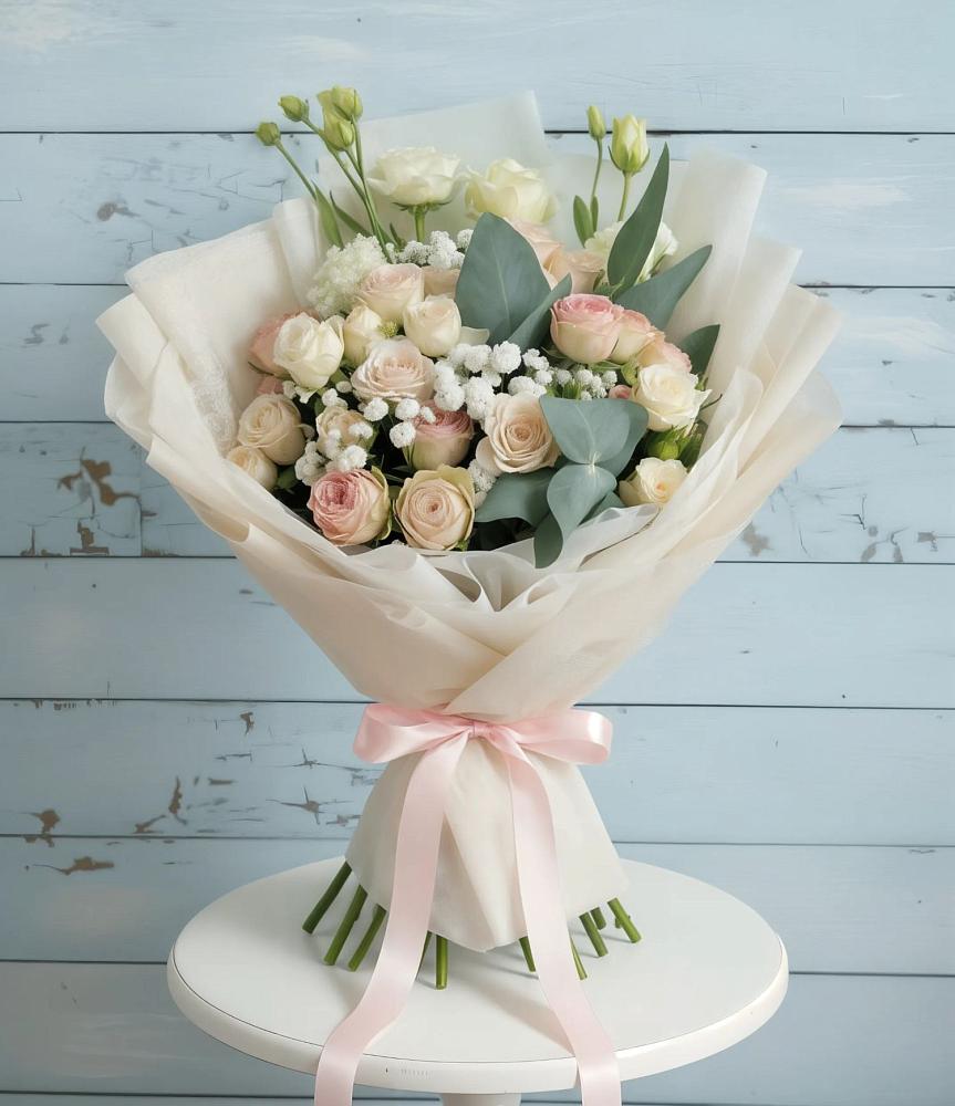 Букет цветов из: Розы и Лизиантусы в Самусе