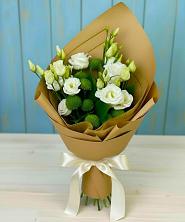 Букет цветов из:  Хризантемы и Лизиантусы в Самусе