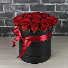 Цветочная композиция из Розы в шляпной коробке #REPLACE_PRED# Самусе