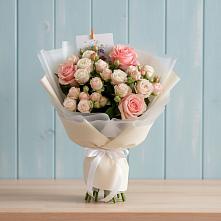 Букет цветов из:  Розы в Самусе
