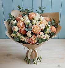 Букет цветов из:  Альстромерии и Розы в Самусе
