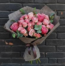 Букет цветов из:  Розы в Самусе