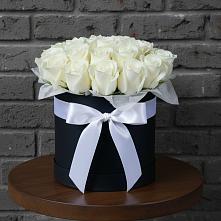 Цветочная композиция из Розы в шляпной коробке в Самусе