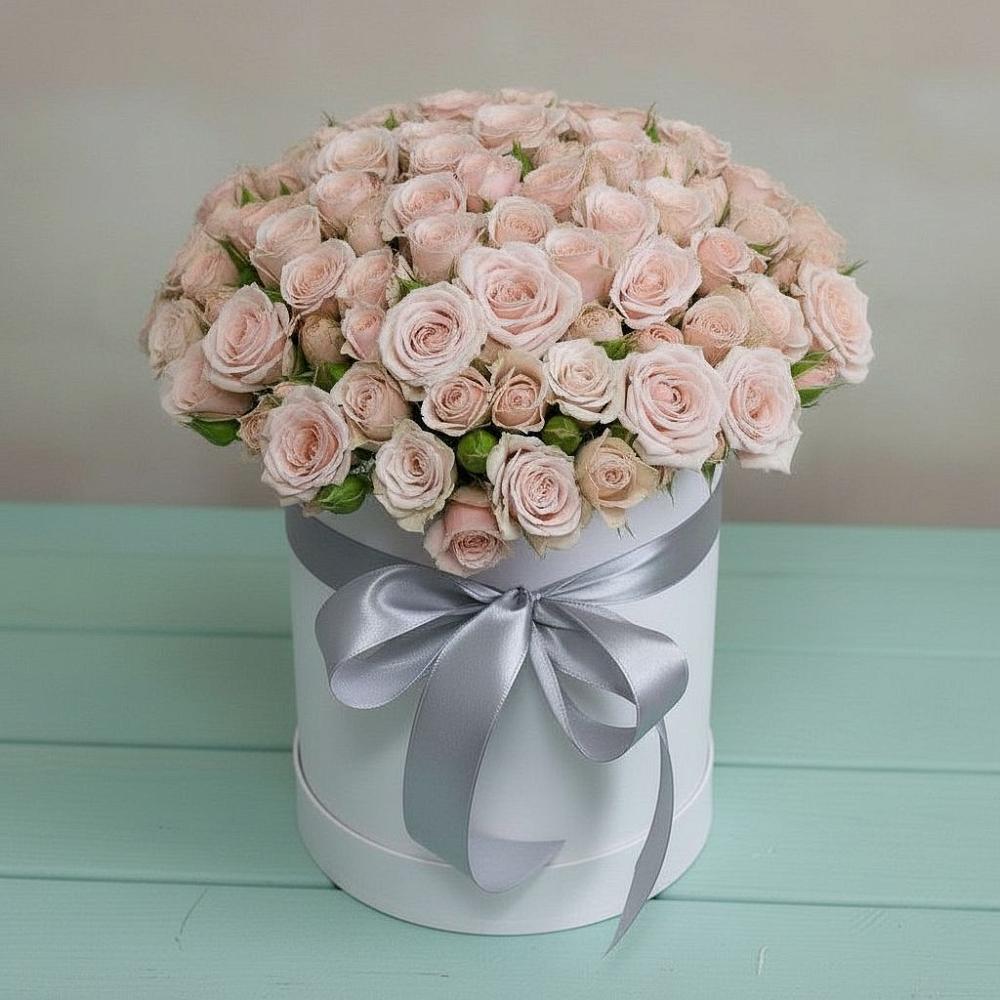 Цветочная композиция из Розы в шляпной коробке в Самусе