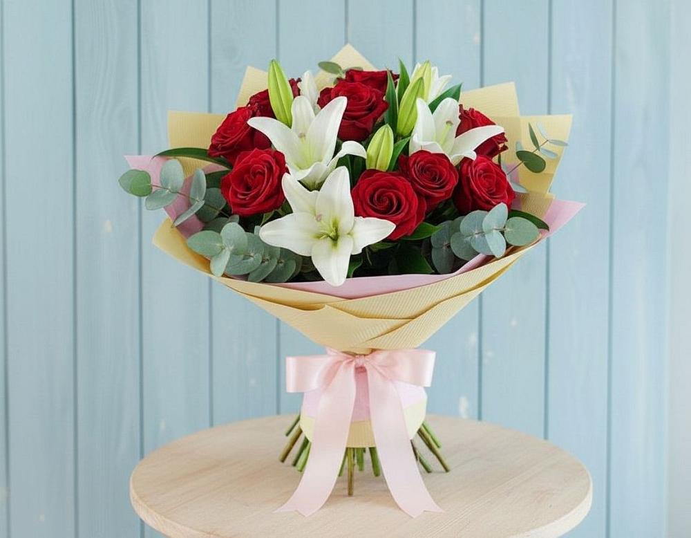Букет цветов из: Лилии и Розы в Самусе